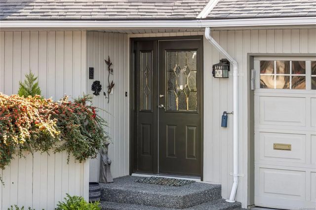 4 of 54 - 3219 Point Pl, Nanaimo, BC