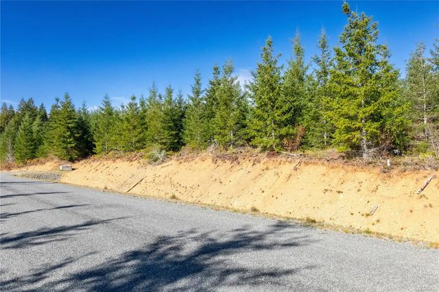 3 of 15 - Lot D Chantrelle Way, Campbell River, BC