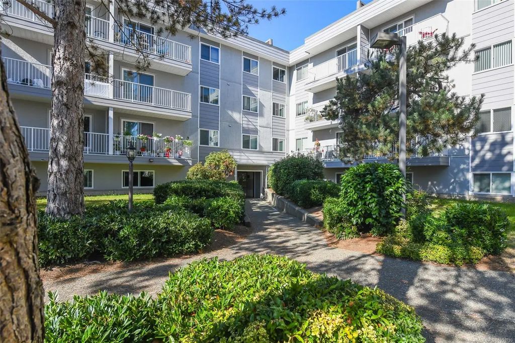 175 Centennial Dr 107, Courtenay