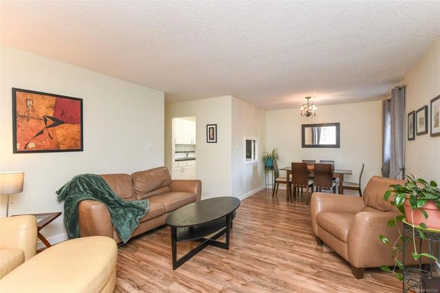 2 of 30 - 175 Centennial Dr 107, Courtenay, BC