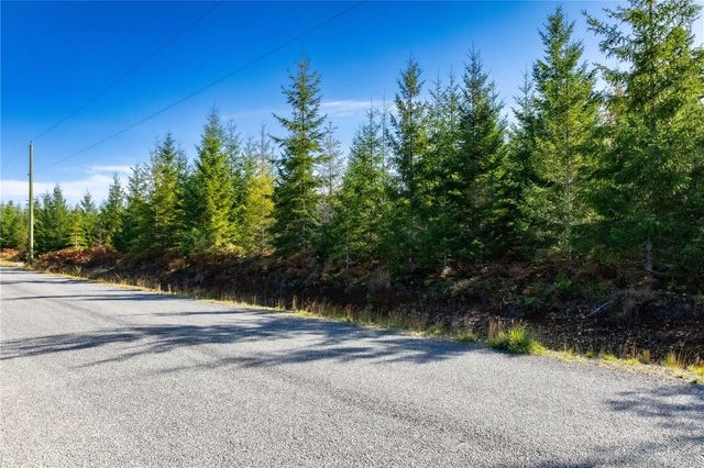 4 of 15 - Lot H Chantrelle Way, Campbell River, BC