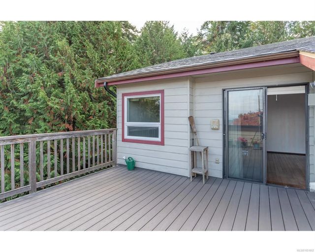5 of 22 - 142 Sunningdale Rd W, Qualicum Beach, BC