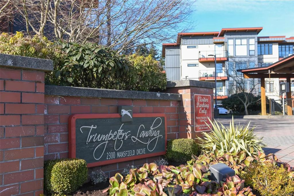 2300 Mansfield Dr 322, Courtenay
