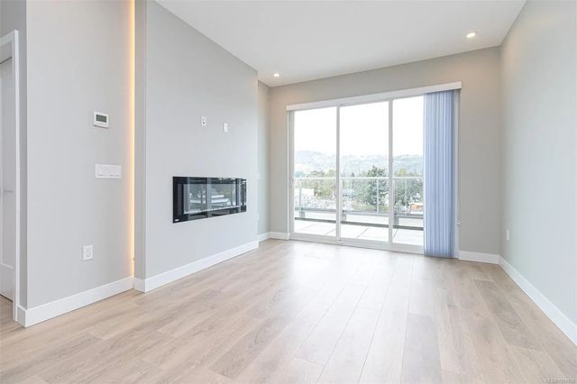 4 of 18 - 967 Whirlaway Cres 606, Langford, BC