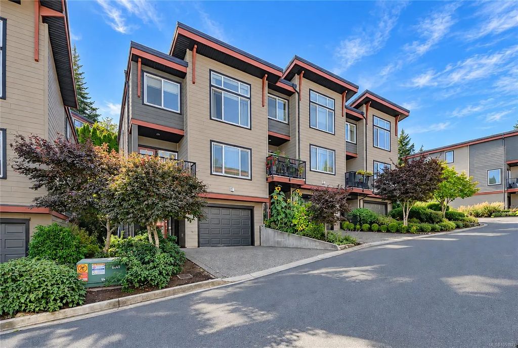 2105 Greenhill Rise, Langford