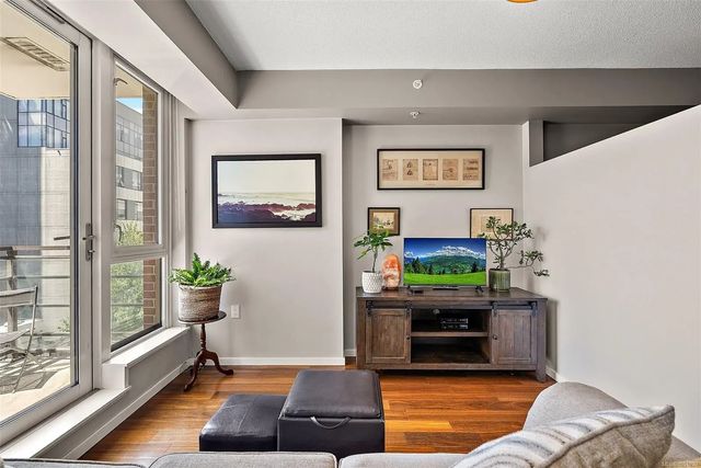 5 of 27 - 834 Johnson St 404, Victoria, BC
