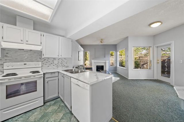 5 of 24 - 4515 Pipeline Rd 601, Saanich, BC
