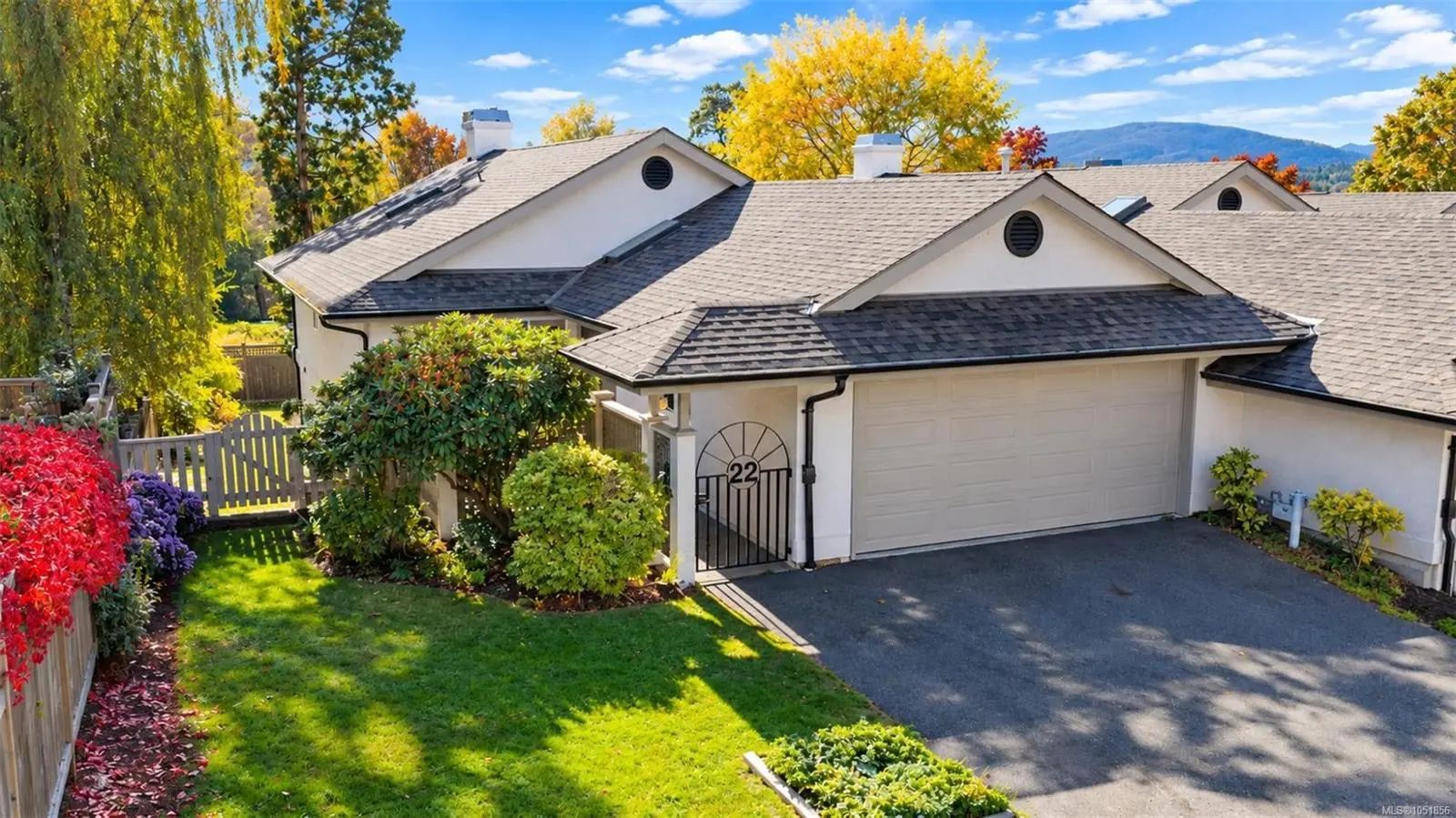 Duncan Real Estate - MLS # 1051856, Residential real estate for Sale in Oakcrest, MLS Listings # 1051856