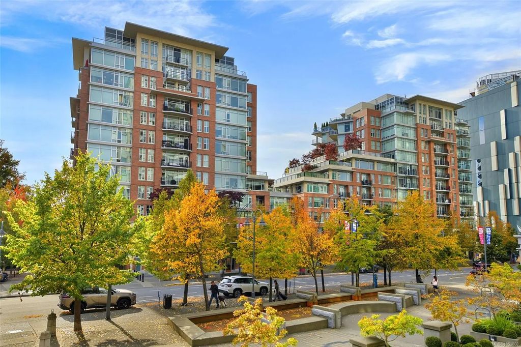 737 Humboldt St N305, Victoria