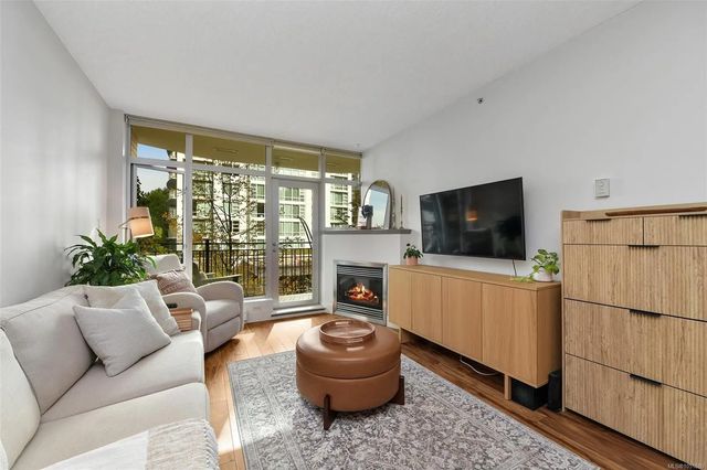 5 of 42 - 737 Humboldt St N305, Victoria, BC