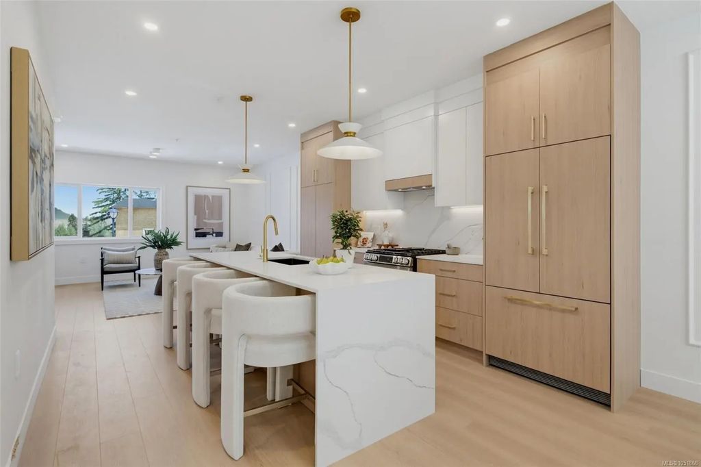 833 Blackbird Pl, Langford