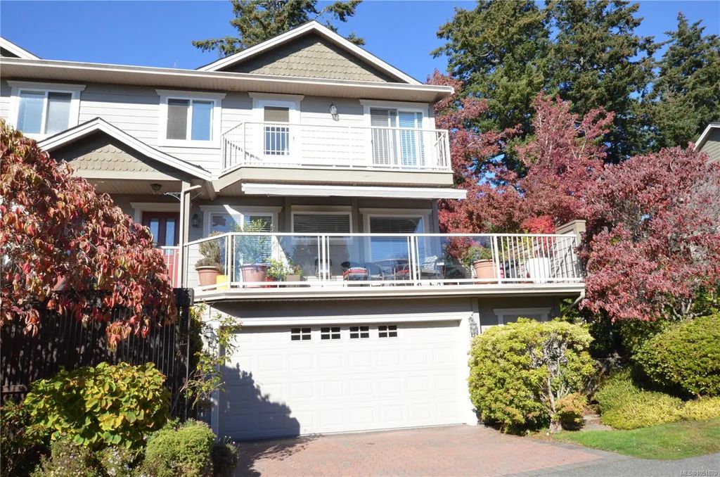 118 Aldersmith Pl 15, View Royal