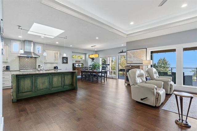 3 of 85 - 3030 Dolphin Dr, Nanoose Bay, BC