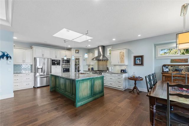 4 of 85 - 3030 Dolphin Dr, Nanoose Bay, BC