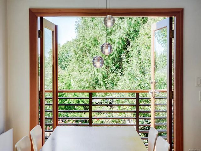 5 of 70 - 1814 Belmont Ave, Victoria, BC