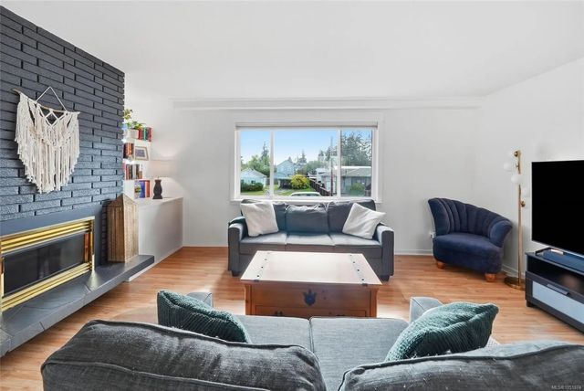 3 of 59 - 1088 Nelson St, Nanaimo, BC