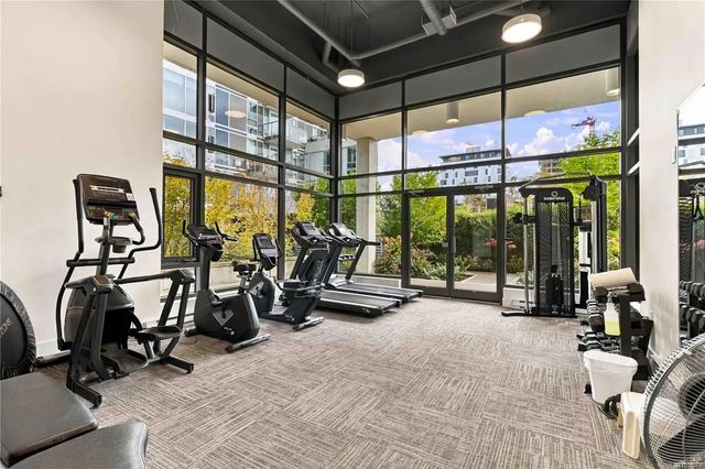 5 of 33 - 960 Yates St 204, Victoria, BC