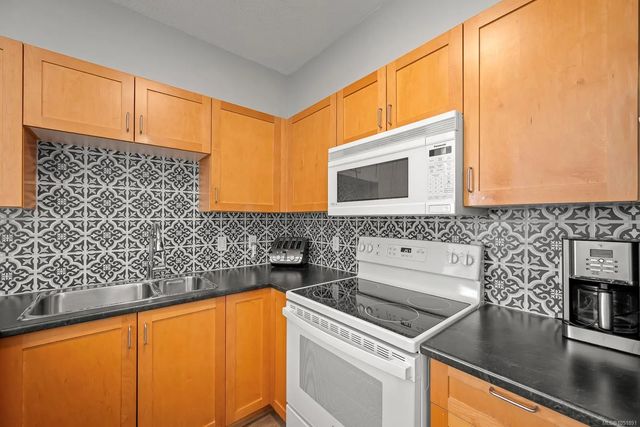 3 of 44 - 1280 Alpine Rd 111, Courtenay, BC
