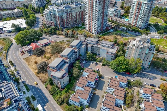 2 of 35 - 455 Sitkum Rd 209, Victoria, BC