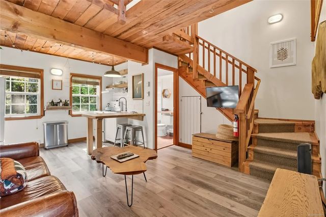 4 of 30 - 1002 Peninsula Rd 19, Ucluelet, BC
