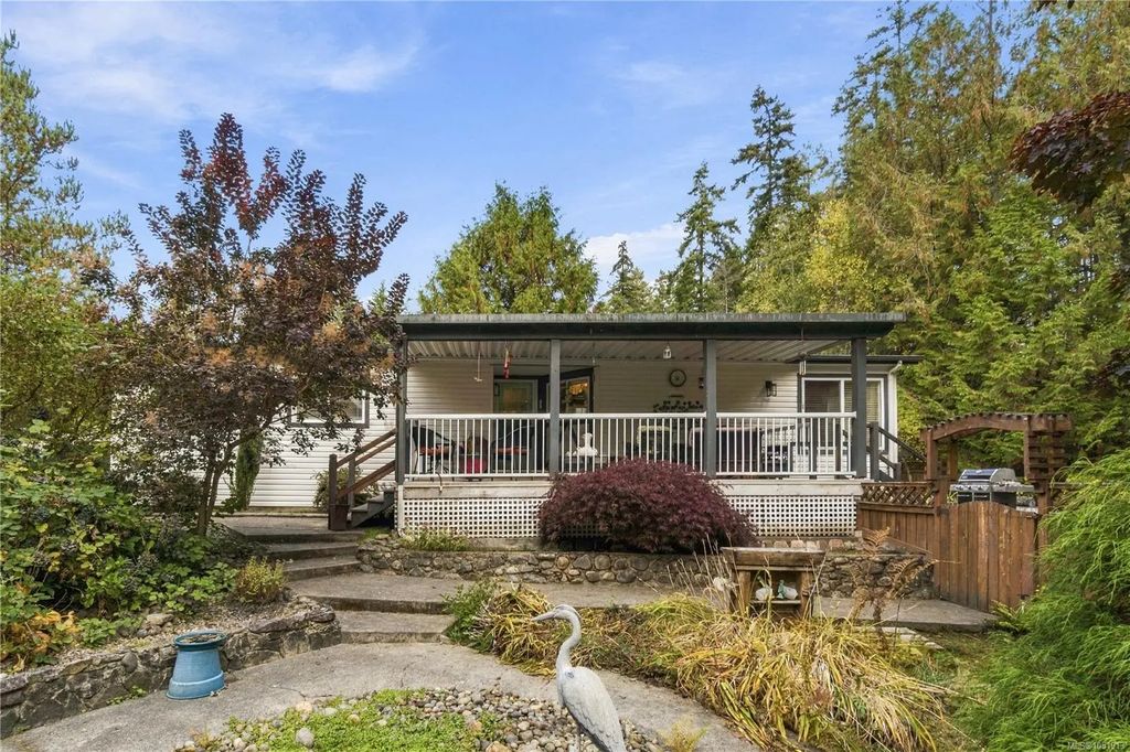 1391 Price St 119, Errington
