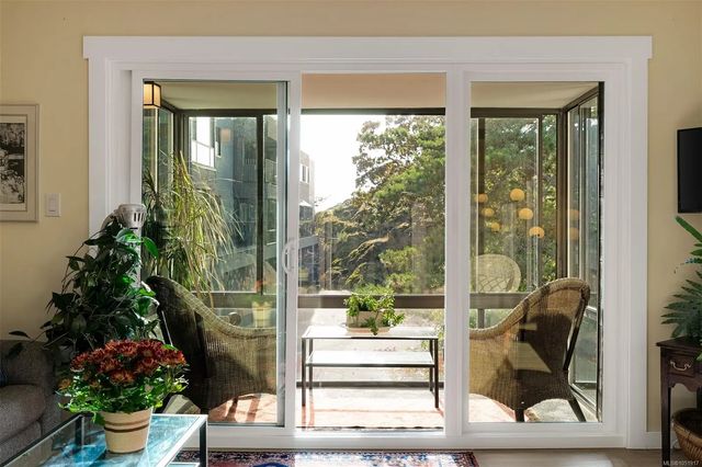 4 of 46 - 1433 Faircliff Lane 416, Victoria, BC