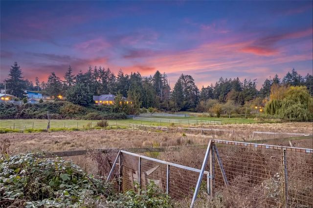 4 of 99 - 4170 Granville Ave, Saanich, BC