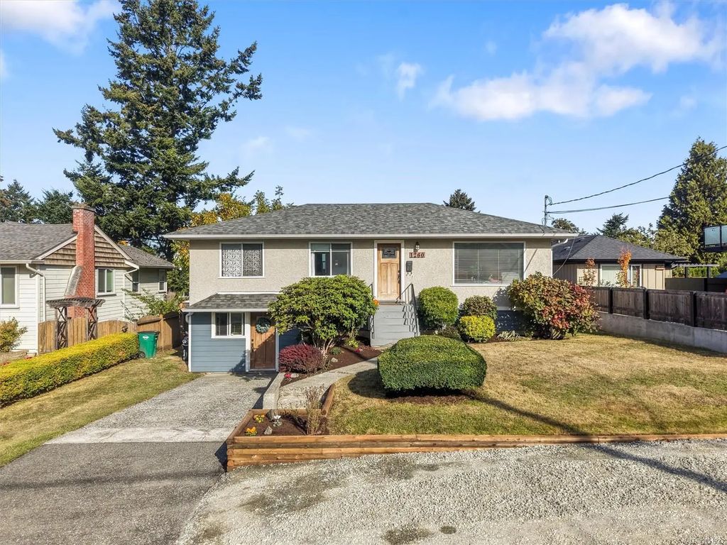 1260 Garkil Rd, Saanich