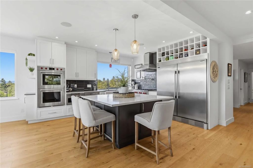 3960 Cedar Hill Rd B, Saanich