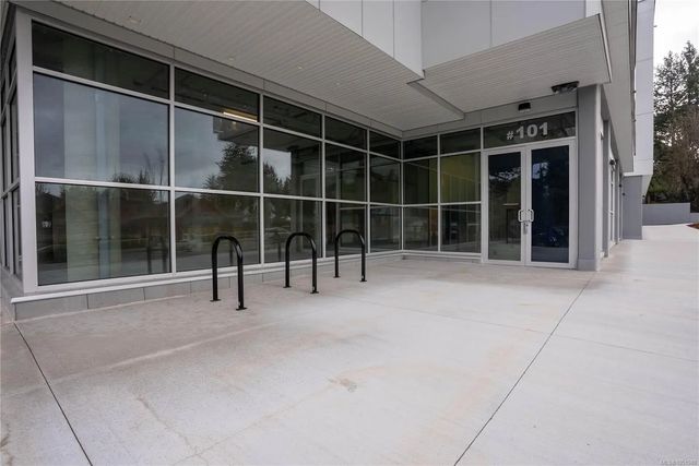 2 of 18 - 258 Helmcken Rd 103, View Royal, BC