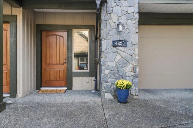 2 of 54 - 4820 Bridgewood Close, Nanaimo, BC
