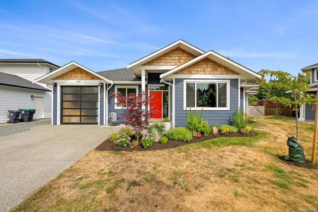2 of 76 - 280 Weaver Pl, Comox, BC
