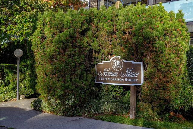 4 of 36 - 1619 Morrison St 411, Victoria, BC