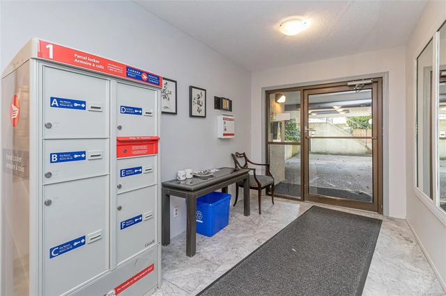 5 of 36 - 1619 Morrison St 411, Victoria, BC
