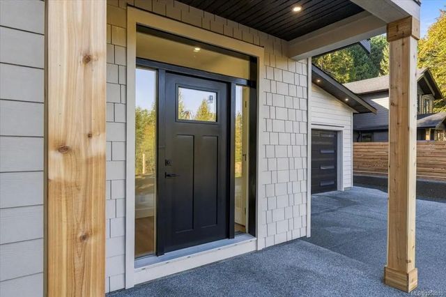 4 of 60 - 8015 Ridge Rd, Lantzville, BC