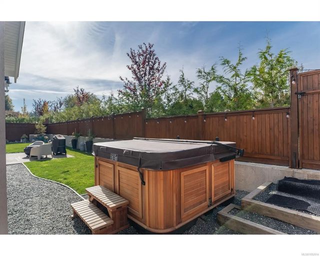 3 of 36 - 846 Ackerman Rd 18, French Creek, BC