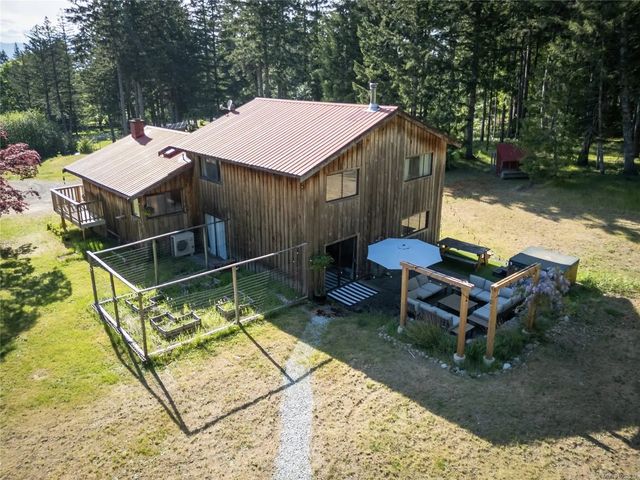 3 of 95 - 2279/2281 Clark Rd, Courtenay, BC