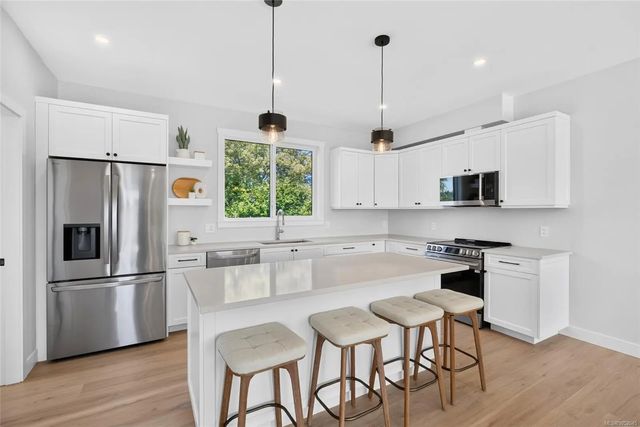 3 of 53 - 2016a Galerno Rd, Campbell River, BC