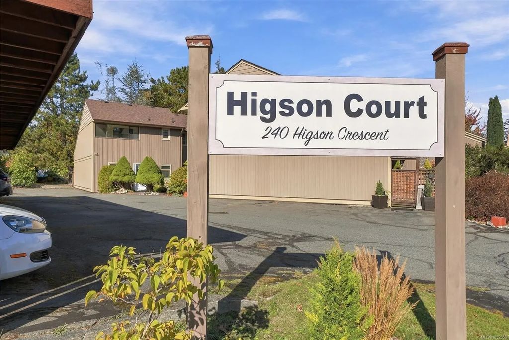 240 Higson Cres 10, Qualicum Beach