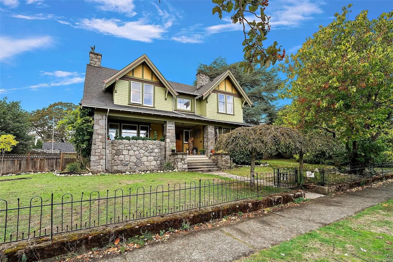 Homes for Sale in Victoria, BC
