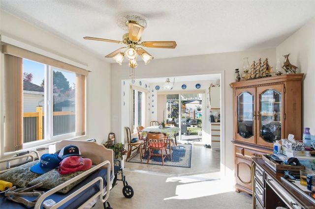 5 of 26 - 679 Georgia Ave, Nanaimo, BC