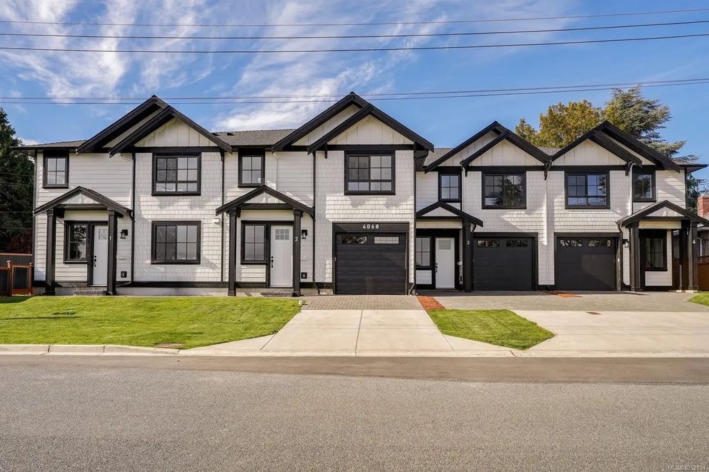 4068 Tuxedo Dr 2, Saanich