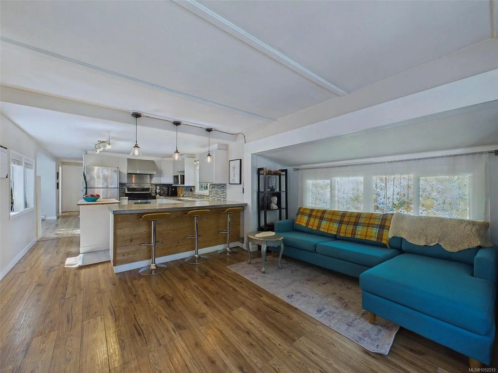 1201 Craigflower Rd 30, View Royal