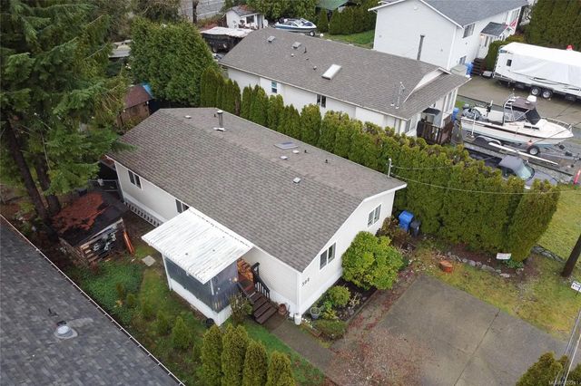 3 of 63 - 300 Lake Park Rd, Lake Cowichan, BC