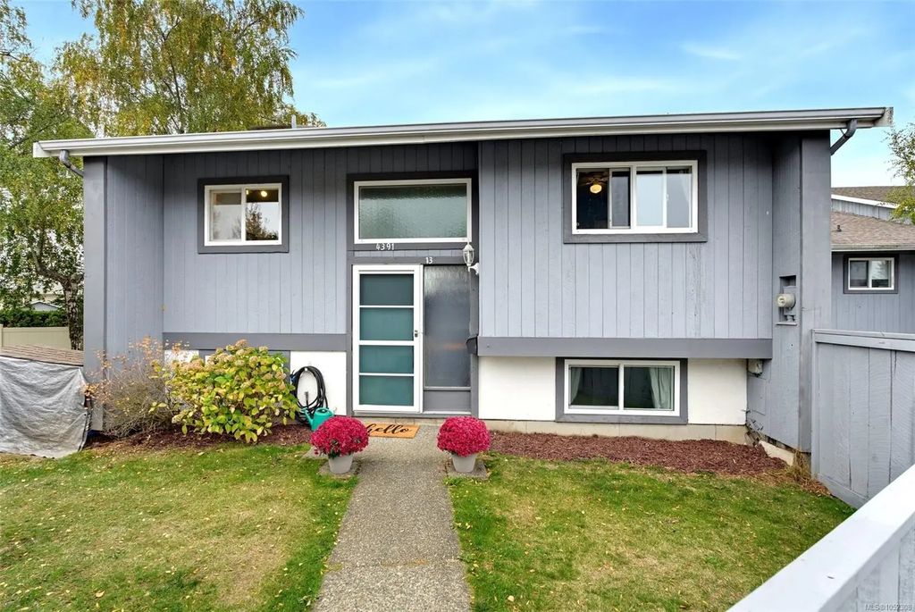 4391 Torquay Dr 13, Saanich