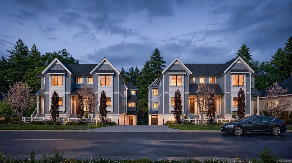 3907 Cedar Hill Rd U8, Saanich