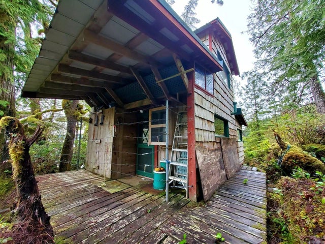 2 of 44 - Lt 3 Cypress Bay, Tofino, BC