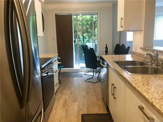 4 of 23 - 894 Vernon Ave 102, Saanich, BC