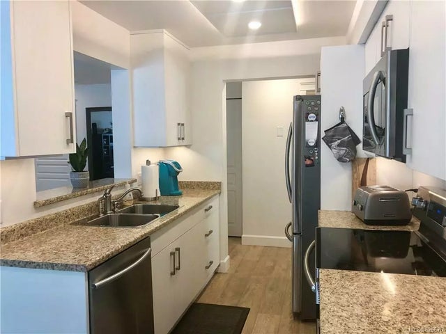 5 of 23 - 894 Vernon Ave 102, Saanich, BC