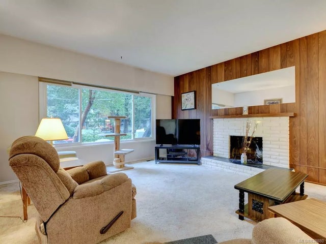 2 of 22 - 1350 Glenridge Dr, Langford, BC